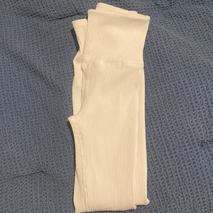 Carbon 38 white ribbed 7/8 leggings